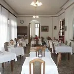 Mignon 50 Mt Dalla E Dall'isola Pedonale Hotel 2*