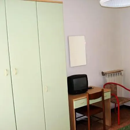 Mignon 50 Mt Dalla E Dall'isola Pedonale Αλάσιο