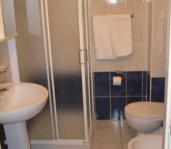 Hotel Mignon 50 Mt Dalla E Dall'isola Pedonale 2*