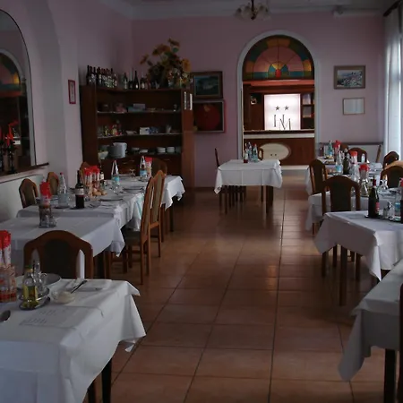 Hotel Mignon 50 Mt Dalla E Dall'isola Pedonale Alassio