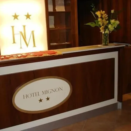 Mignon 50 Mt Dalla E Dall'isola Pedonale Hotel 2*