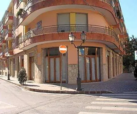 Otel Mignon 50 Mt Dalla E Dall'isola Pedonale