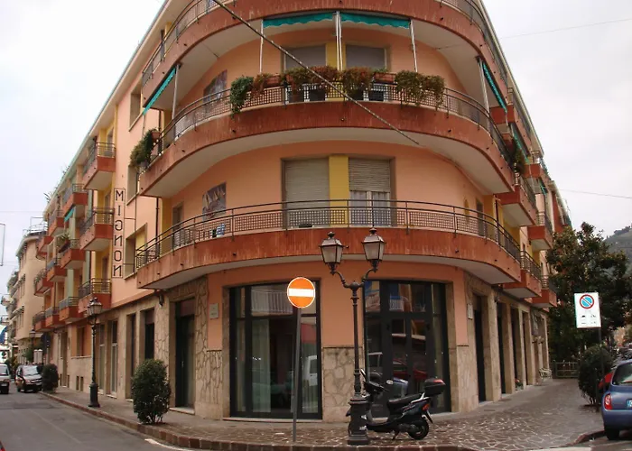 Mignon 50 Mt Dalla E Dall'isola Pedonale