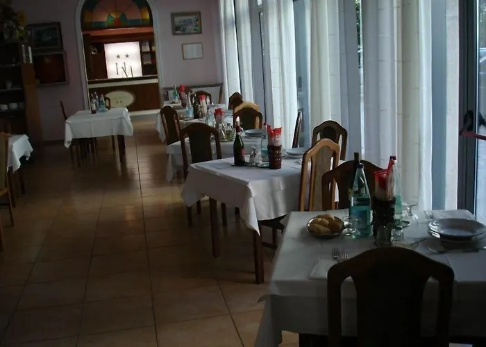 Hotel Mignon 50 Mt Dalla E Dall'isola Pedonale Alassio