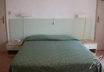 Mignon 50 Mt Dalla E Dall'isola Pedonale Alassio